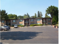 Court View Apartments in Auburn, CA - Foto de edificio - Building Photo