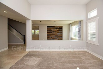 30162 Kessler Ct in Castaic, CA - Foto de edificio - Building Photo