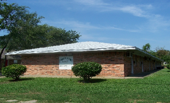 Lamplight Lodge in Commerce, TX - Foto de edificio