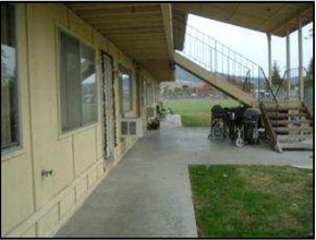 1065 Oak St in Kettle Falls, WA - Building Photo - Building Photo