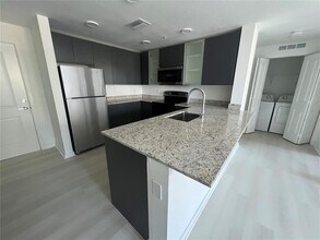 5592 Millennia Park Dr in Orlando, FL - Building Photo - Building Photo