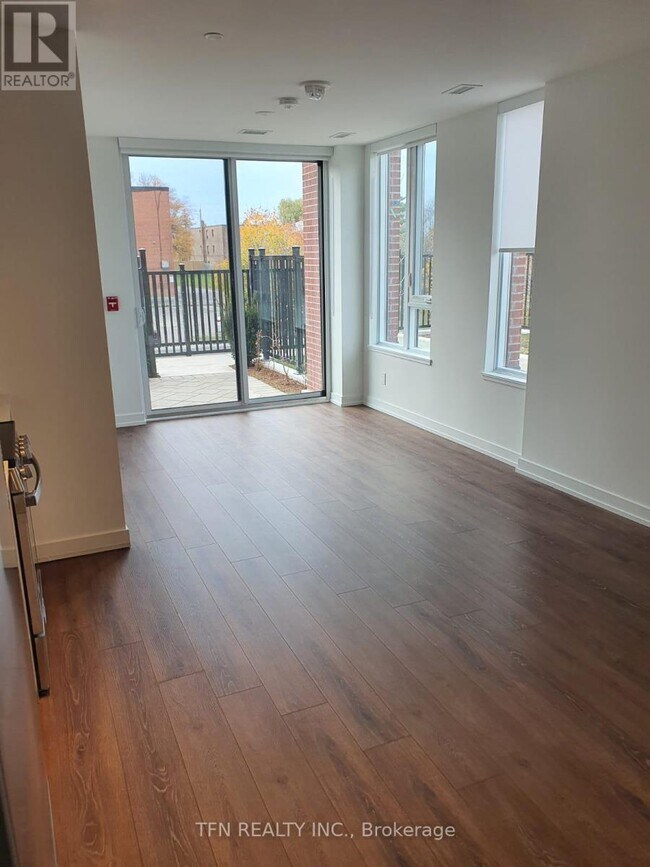 3100 Keele St in Toronto, ON - Building Photo - Building Photo