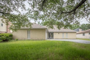 17810 Cassina Dr in Spring, TX - Building Photo