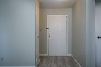 1105 Jalna Blvd in London, ON - Building Photo - Building Photo