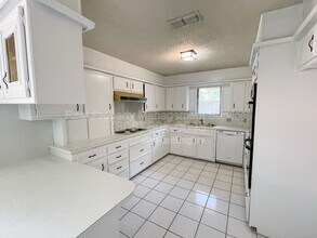 4424 76th St in Lubbock, TX - Building Photo - Building Photo