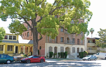 Tufford Arms Apartments in Los Angeles, CA - Building Photo - Building Photo