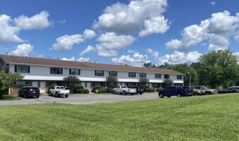 1449 Highway 76 in Chatsworth, GA - Building Photo