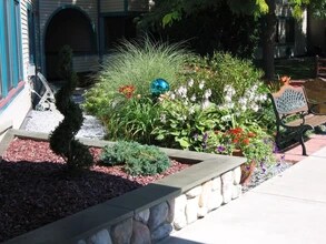 10 Kellogg Rd, Unit 239 in Essex Junction, VT - Foto de edificio - Building Photo