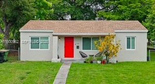 1385 NE 133rd St in North Miami, FL - Building Photo