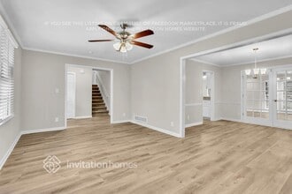 375 Barbashela Dr in Stone Mountain, GA - Building Photo - Building Photo