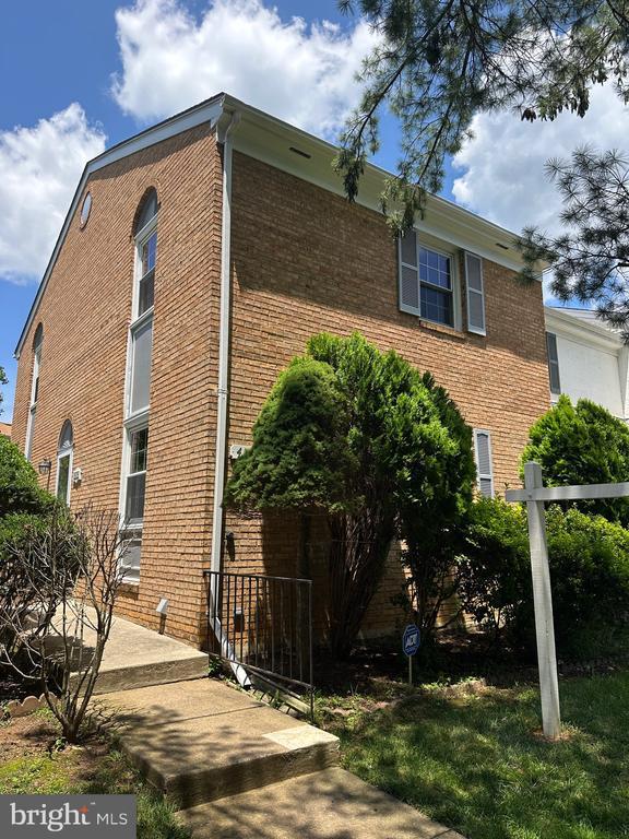 property at 4524 Pinecrest Heights Dr