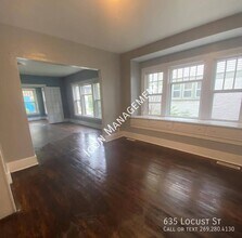 635 Locust St in Kalamazoo, MI - Building Photo - Building Photo