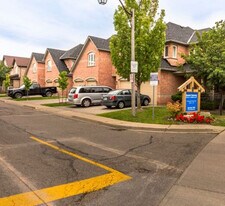 Pleasantview Walk Townhomes in Brampton, ON - Building Photo