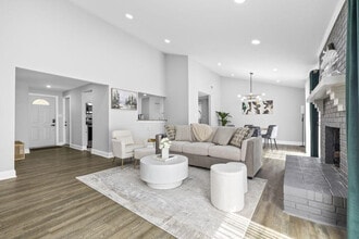 7335 Quail Ridge Dr in Charlotte, NC - Foto de edificio - Building Photo