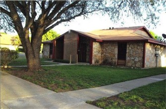 3100 Ave Q in Hondo, TX - Foto de edificio - Building Photo