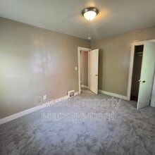 626 Oakdale St SE in Grand Rapids, MI - Building Photo - Building Photo