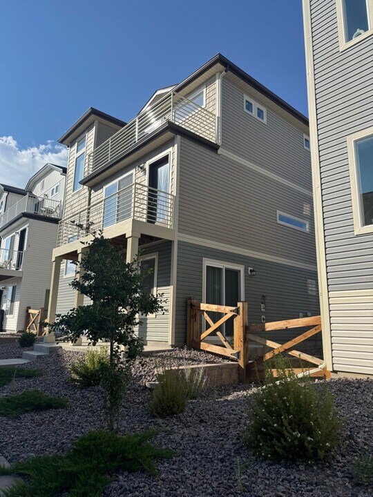 5748 Thurless Ln in Colorado Springs, CO - Building Photo