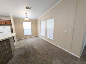 1001 Allie Payne Rd in Orange, TX - Building Photo - Building Photo