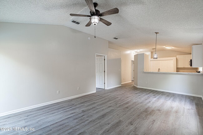 286 Main St in Atlantic Beach, FL - Building Photo - Building Photo