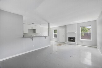 2315 Burleson Rd in Austin, TX - Building Photo - Building Photo