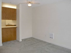 THE BLVD in Kent, WA - Building Photo - Interior Photo