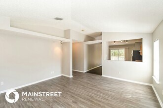 1228 Spring Creek Ct in Jacksonville, FL - Foto de edificio - Building Photo