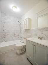 4803 NW 9th Dr in Plantation, FL - Building Photo - Building Photo