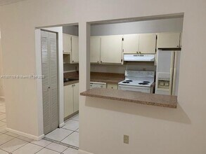 6460 SW 129th Pl in Miami, FL - Building Photo - Building Photo