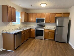 4642 Woodstone Dr in Bowling Green, KY - Building Photo - Building Photo