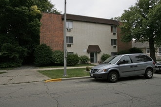 520 Elgin Ave in Forest Park, IL - Building Photo - Building Photo