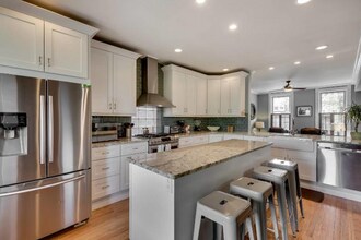 2125 N Winchester Ave in Chicago, IL - Building Photo - Building Photo