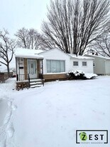 29287 Commonwealth St in Roseville, MI - Building Photo