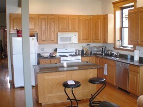 2610 N Dayton St in Chicago, IL - Foto de edificio - Building Photo