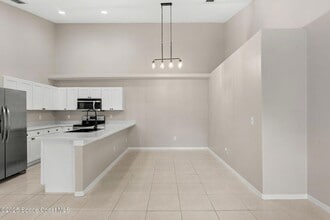 158 Empress Ave, Unit B in Sebastian, FL - Foto de edificio - Building Photo