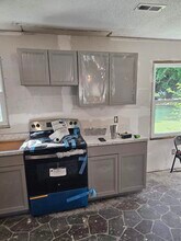 303 Brentwood Dr in Dudley, NC - Building Photo - Building Photo