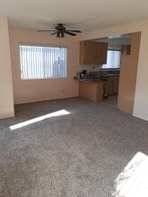 15414 Larch Ave, Unit Larch Front unit in Lawndale, CA - Building Photo - Building Photo