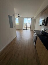 910 E 27th St, Unit S1 in Hialeah, FL - Foto de edificio - Building Photo