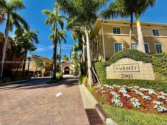 2841 NE 185th St, Unit 513 in Aventura, FL - Building Photo