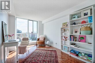 1106-1398 EGLINTON Ave in Toronto, ON - Building Photo - Building Photo
