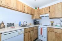 Vista Alegre Apartments in Santa Fe, NM - Building Photo - Building Photo