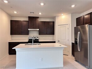 3634 Cameri Ave in Henderson, NV - Building Photo - Building Photo