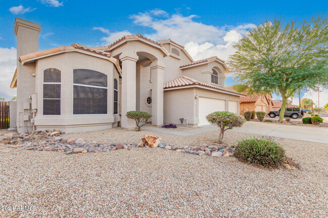 7835 W Kimberly Way in Glendale, AZ - Building Photo - Building Photo