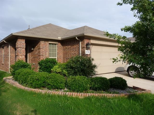 5156 Britton Ridge Ln in Fort Worth, TX - Building Photo - Building Photo
