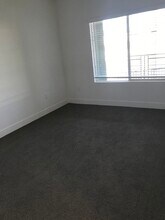 2978 Ripple Pl, Unit 105 in Los Angeles, CA - Building Photo - Building Photo