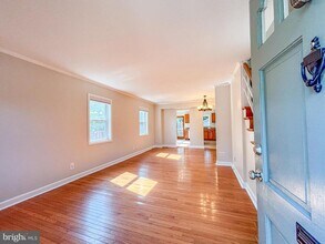 425 Laverne Ave in Alexandria, VA - Building Photo - Building Photo