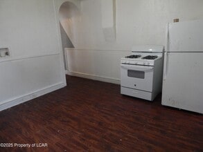 64 E State St in Larksville, PA - Building Photo - Building Photo