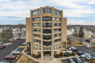 Harborview Condominiums in West Haven, CT - Building Photo