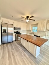 1221 Barkley Rd in Charlotte, NC - Building Photo - Building Photo