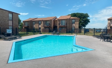 1601 W Somerville St in Pampa, TX - Building Photo - Building Photo