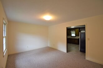 224 Pinecrest Dr in Lexington, NC - Building Photo - Building Photo